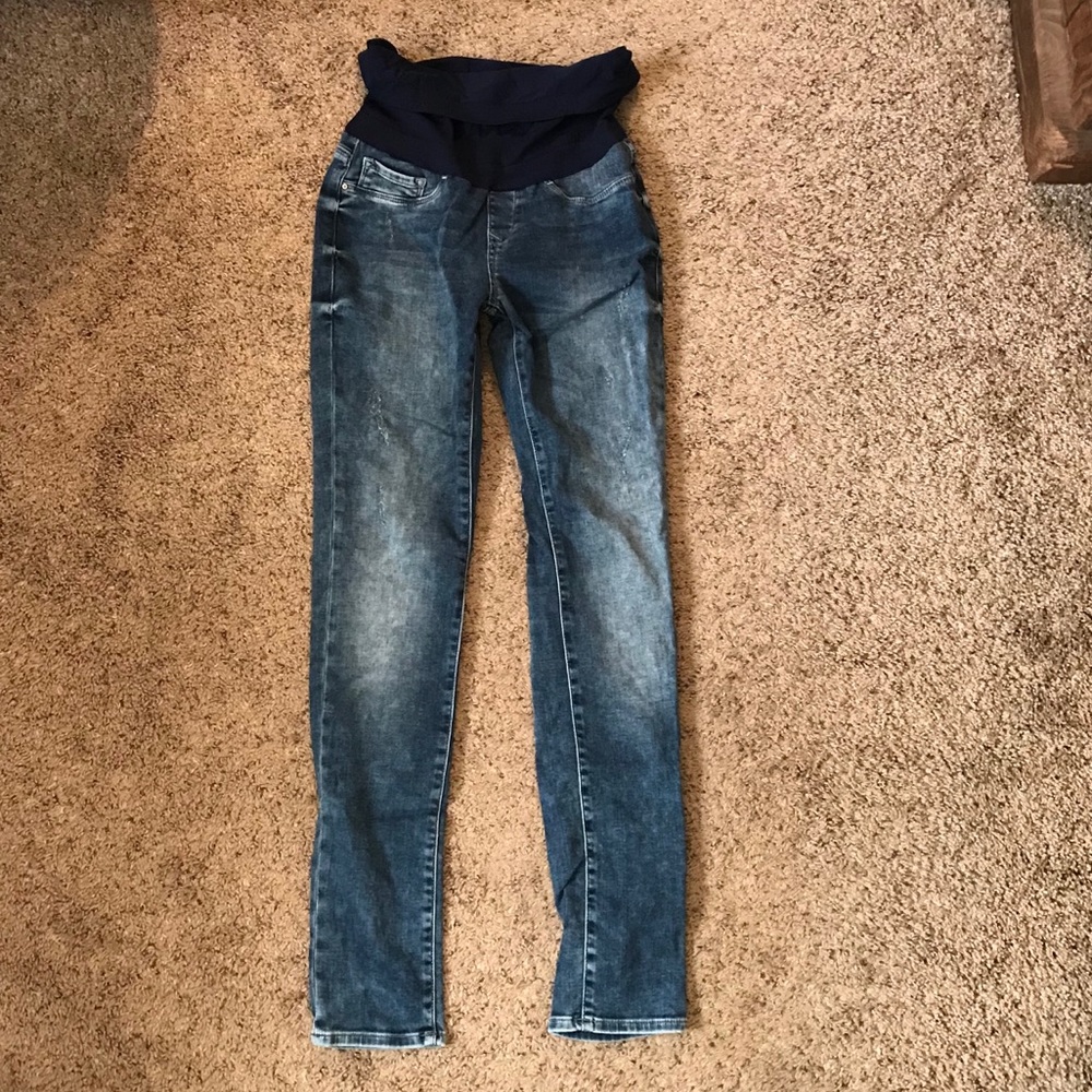Super cute Mavi maternity jeans size 26